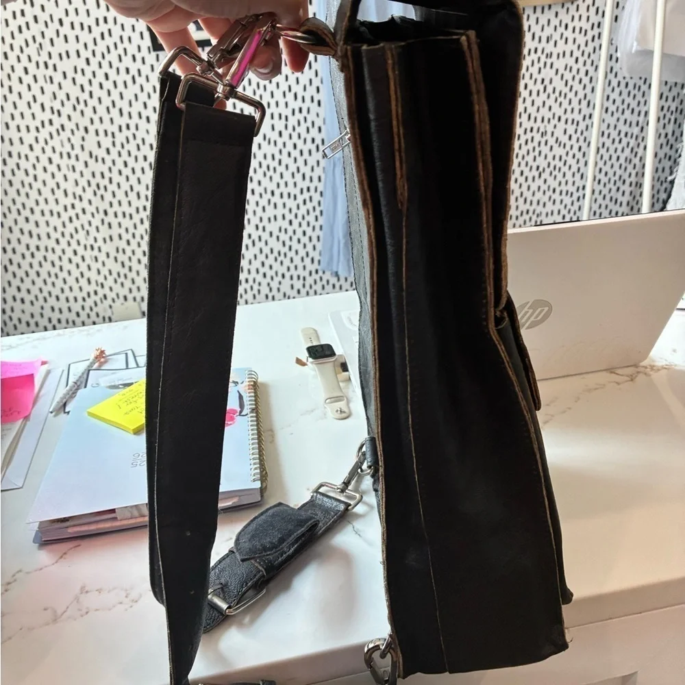 Gutsy Nomad Black Leather Bag